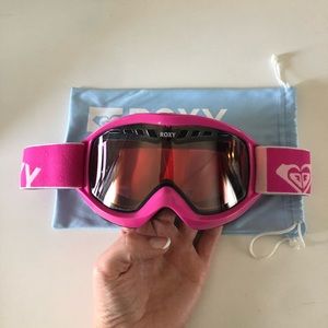 Roxy Ski/ Snowboarding Goggles.